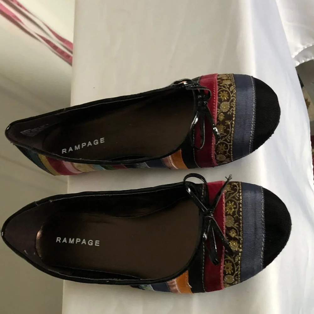 Rampage Women's Colorful Striped Flats - Picture 2 of 8